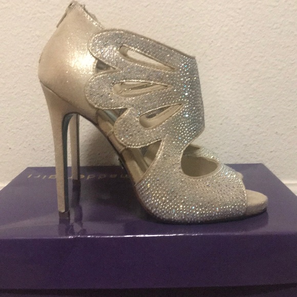 Betsey Johnson Shoes - Betsey Johnson Gold Sparkle High Heels